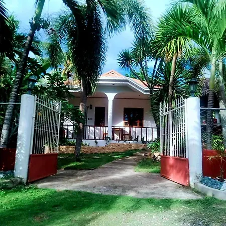 Palmera Palma Private 1-Br Bungalow In Moalboal